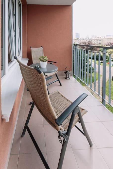 Family Aquarium Haven Apartment Братислава Екстериор снимка
